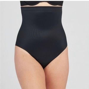 Assets by Spanx Women's Flawless Finish
High-Waist Shaping Thong - Black L